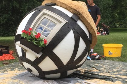 Lars Fisks - Sculptor - Tudor Ball